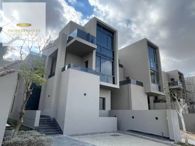 Luxury Townhouse for sale 250 sqm 4 bedrooms private garden open view Low down payment 10% installments 8 years book a viewing now