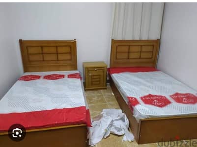 مطلوب عدد ٤ سرير متر + ٢ دولاب متر و نص استعمال