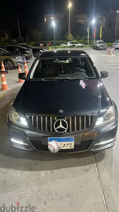 Mercedes-Benz C180 2012