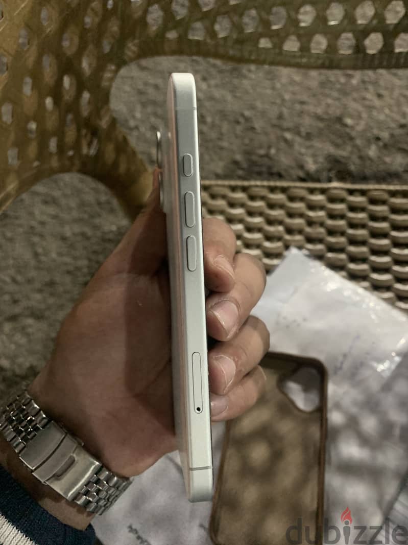 Apple - iPhone 16 2