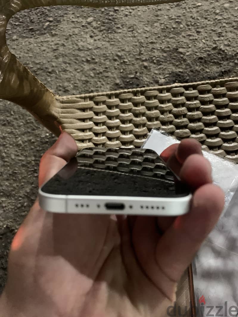 Apple - iPhone 16 4