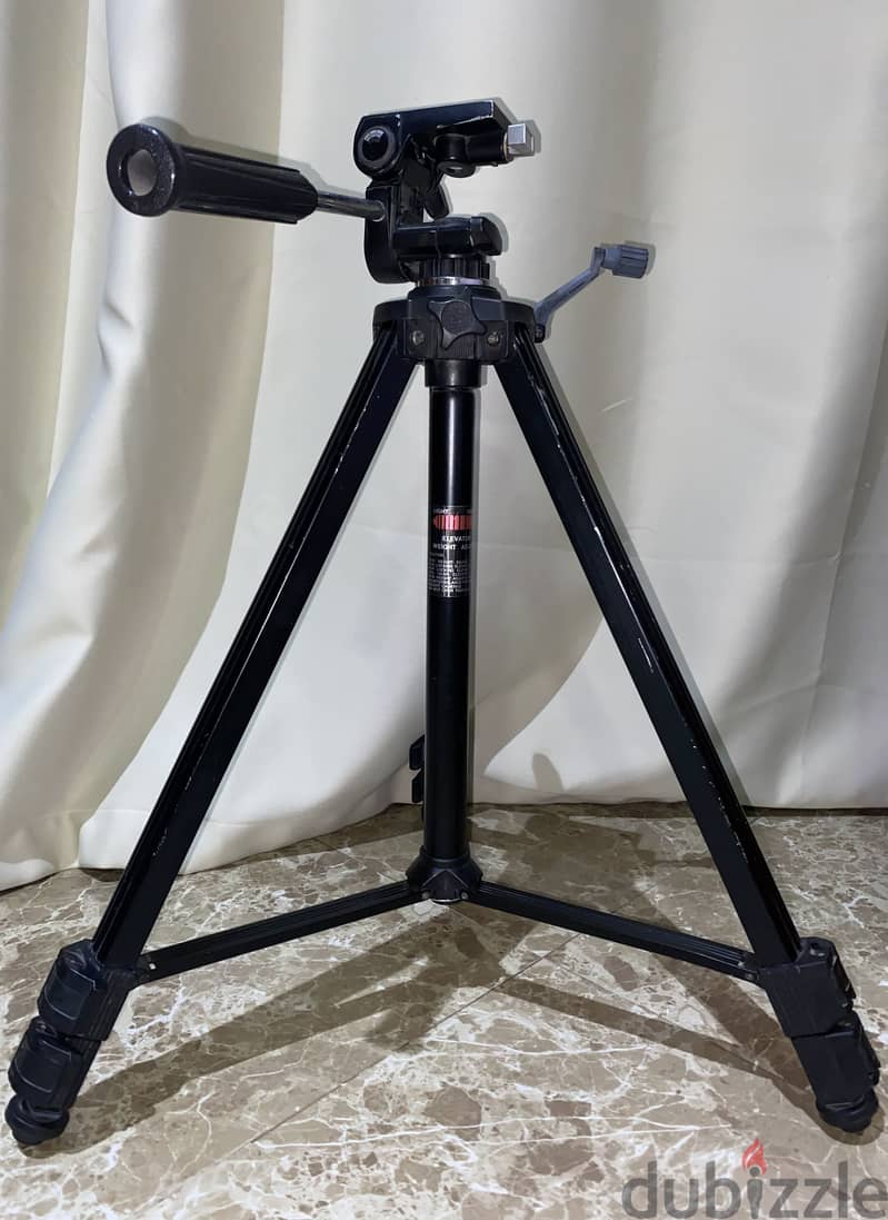 Tripod 1