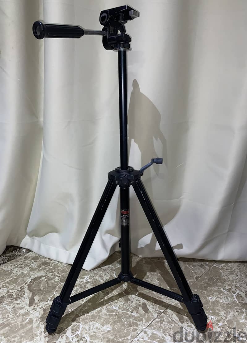 Tripod 2