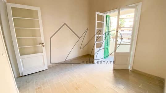 Office for rent 200m in Zizinia