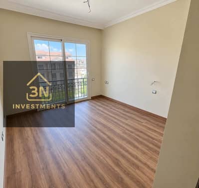 2-bedroom apartment with a garden for sale at Regent’s Square, New Cairo (Fifth Settlement). The unit comes fully finished, with a 40% discount for ca