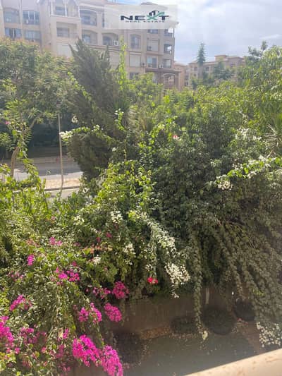 For rent in Madinaty, a new law apartment of 140 sq m in B2 with a garden view. First occupancy, unobstructed sea view, completely private, very close