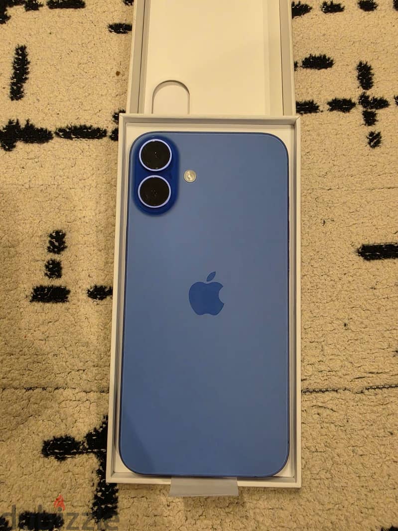 Apple - iPhone 16 Plus 4