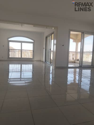 211 meters for sale in Madinaty Model 400 B2 commercial price steps from the club, services, and banks
