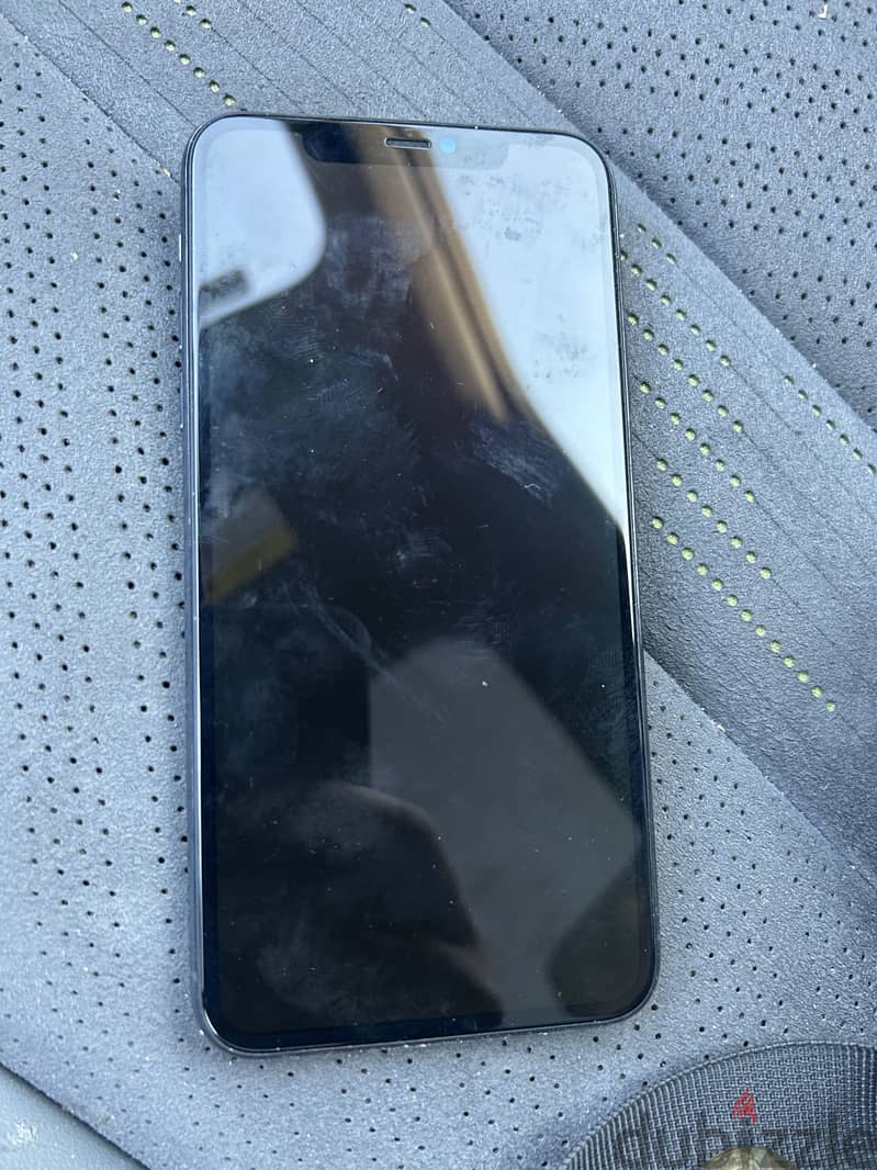 Apple - iPhone 11 Pro Max 1