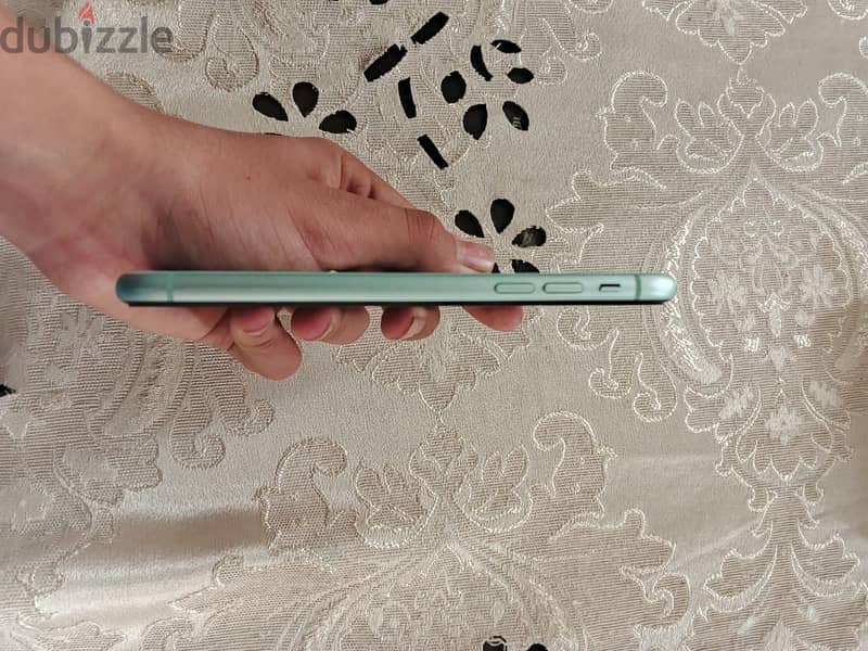Apple - iPhone 11 5