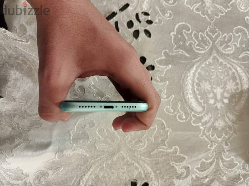 Apple - iPhone 11 6