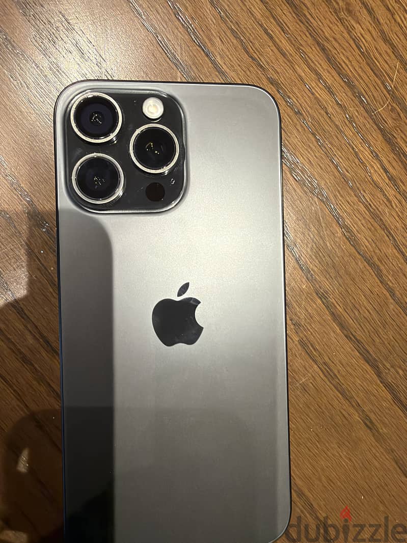 Apple - iPhone 15 Pro Max 3