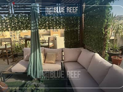 بنتهاوس متشطب بالمطبخ و التكييفات استلام فوري فيو حمام سباحه قريب من club house للبيع في ستون ريزدنس