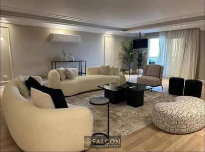 (مقدم 800 الف او خصم 25٪ )شقه للبيع في التجمع الخامس القاهره الجديده في كمبوند سيتي جيت City gate , new cairo بالقرب من Mountain View & Hyde park