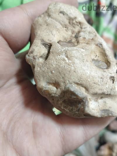 احجار كريمه وشبه كريمه