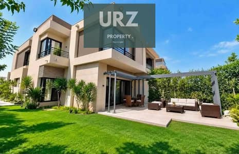 Experience luxury and privacy in a twin house villa by La Vista strategically located near New Cairo and the American University