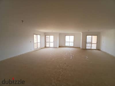 Apartment for rent under the new law in Al Rehab, 250 square meters, cheapest 4-bedroom apartment, 5th floor with elevator, sea view, directly next to Avenue Mall, company finishing, very special price