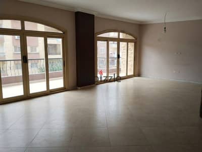 شقه للبيع بالحي الثاني اول بالكون 230 متر