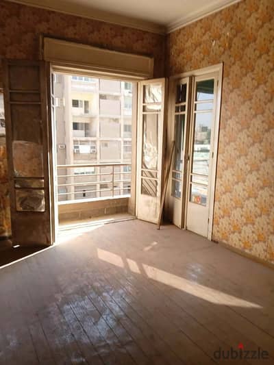 Rental office on Qasr El Nile Street 3 rooms 2 bathrooms 20 thousand