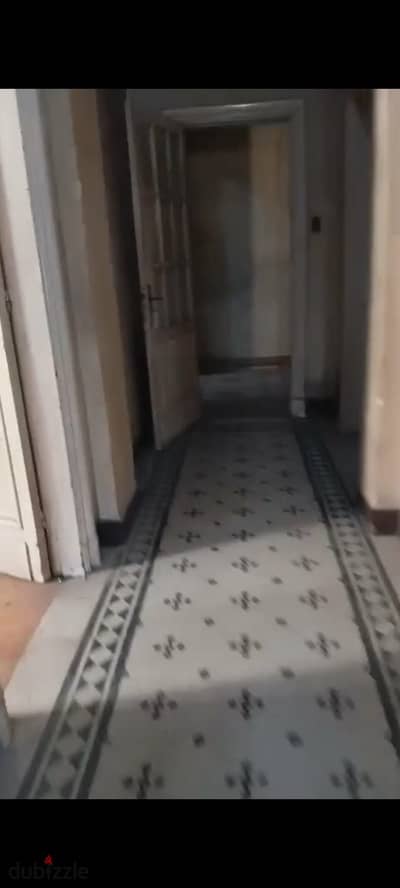 Office 4 rooms high ceiling rent 30 thousand suitable for lawyers
