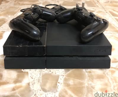 Ps4 fat بلايستيشن ٤ فات بحاله ممتازة