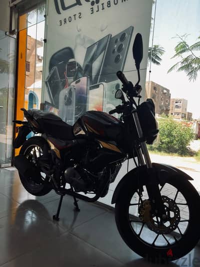 بنلي Vlr super sport