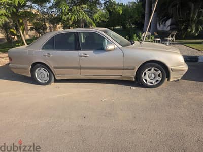 مرسيدس بنز  E 200 -موديل 2002