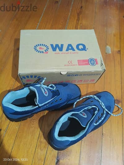 سيفتي شوز WAQ SS-12 BLUE عماني أصلي جديد