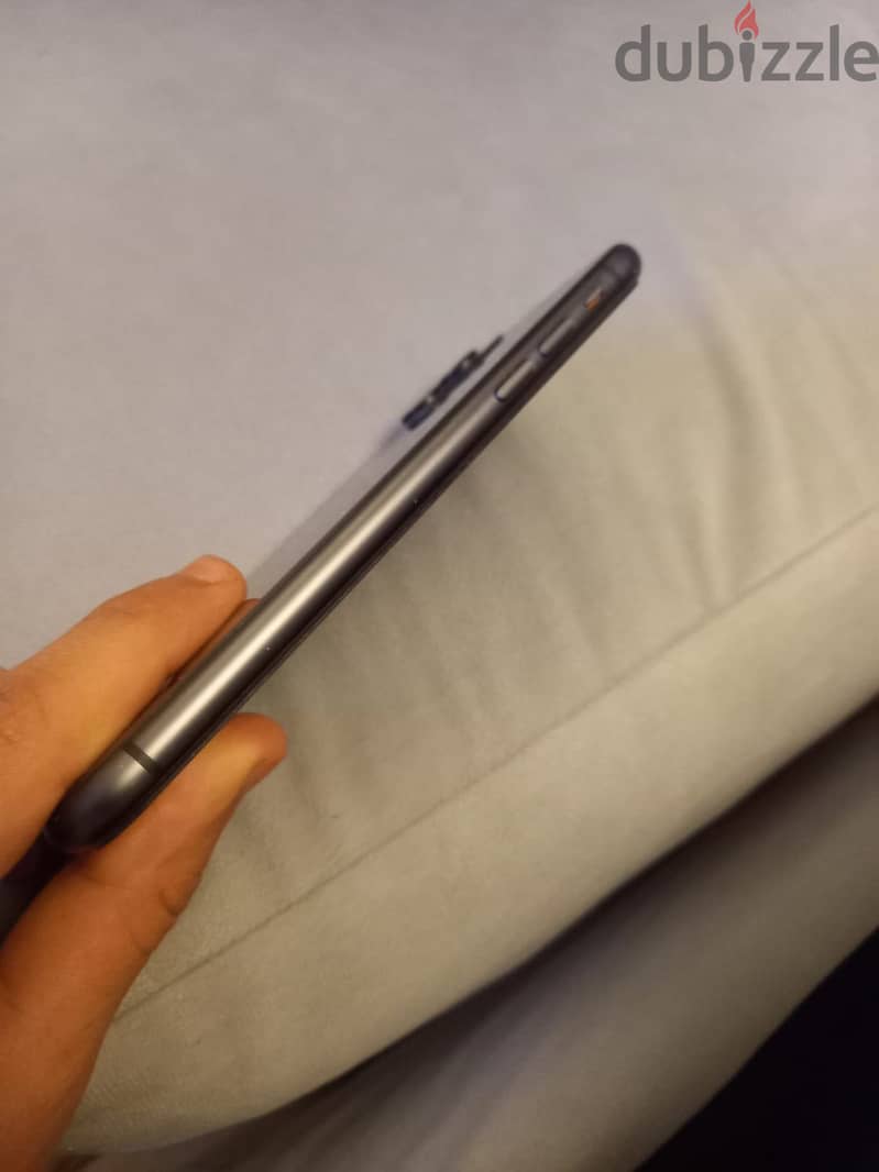 Apple - iPhone 11 3