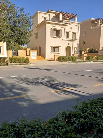 بمساحة 331م فيلا مستقلة للبيع بافضل سعر في ميفيدا إعمار القاهرة الجديدة Mivida Emaar Misr New Cairo