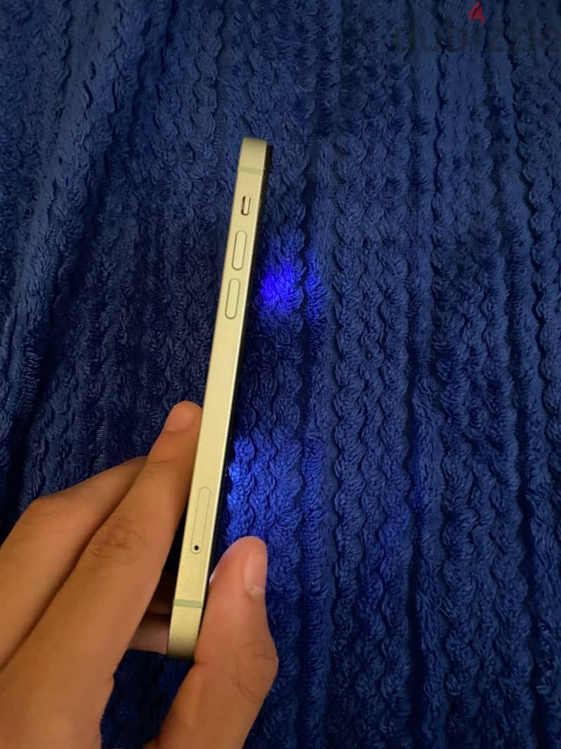 Apple - iPhone 12 2