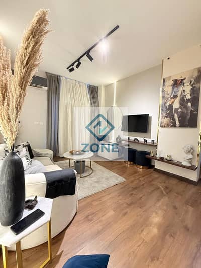 Furnished ground floor apartment with garden for rent in B8