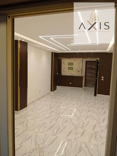 Apartment with a Private Garden for sale at an amazing price, 145 SQM, Garden 80 SQM in El Khamayel Compound el sheikh zayed