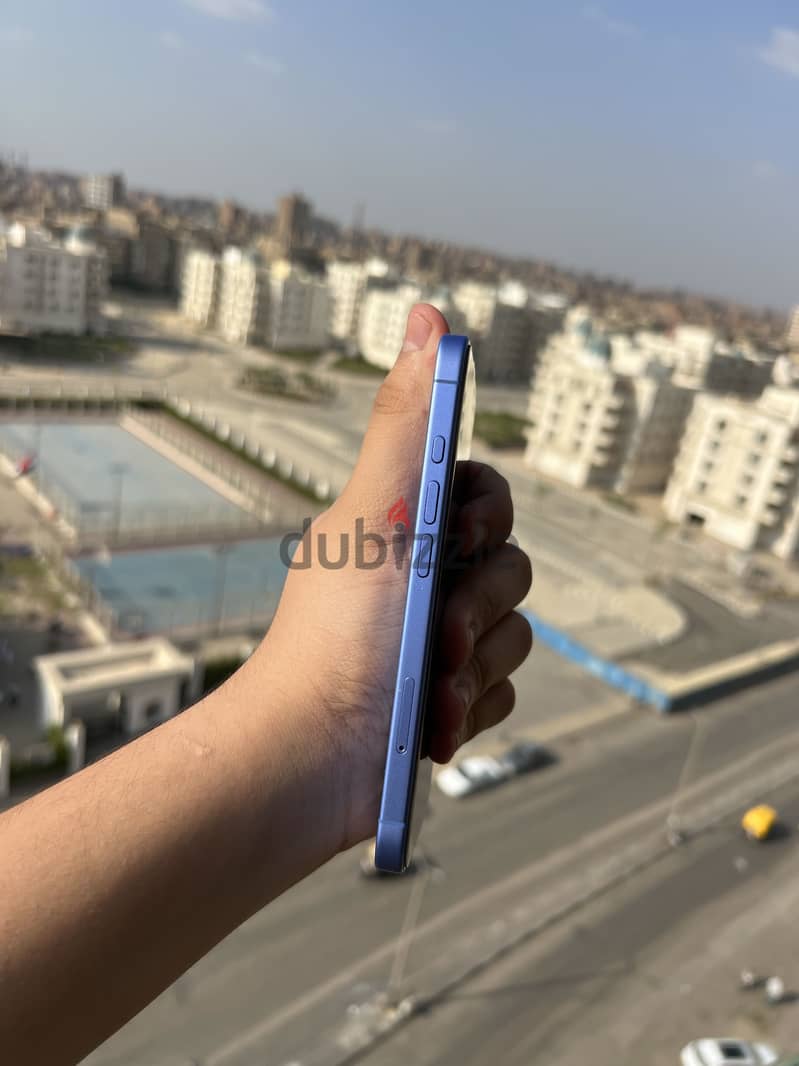 Apple - iPhone 16 3