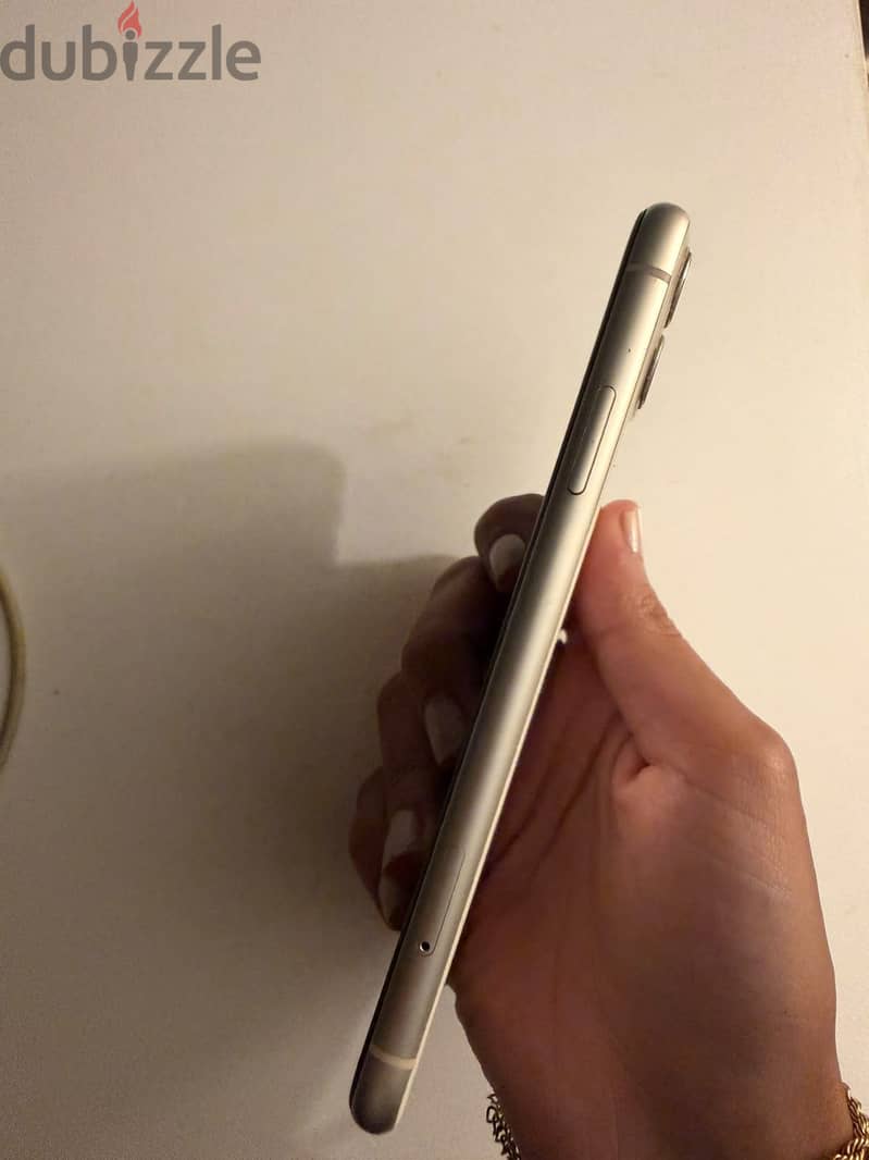 Apple - iPhone 11 1
