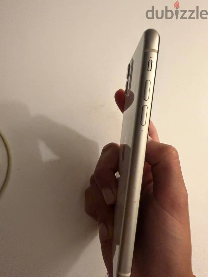 Apple - iPhone 11 2
