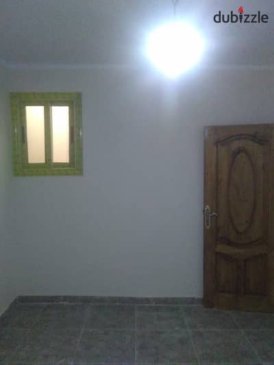 شقه للايجار بالدور الرابع برج واسانسير