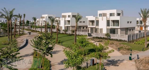 Apartment two-bedroom for sale in a prime location compound SaraI , 112 m², payable in instalments over 8 years,