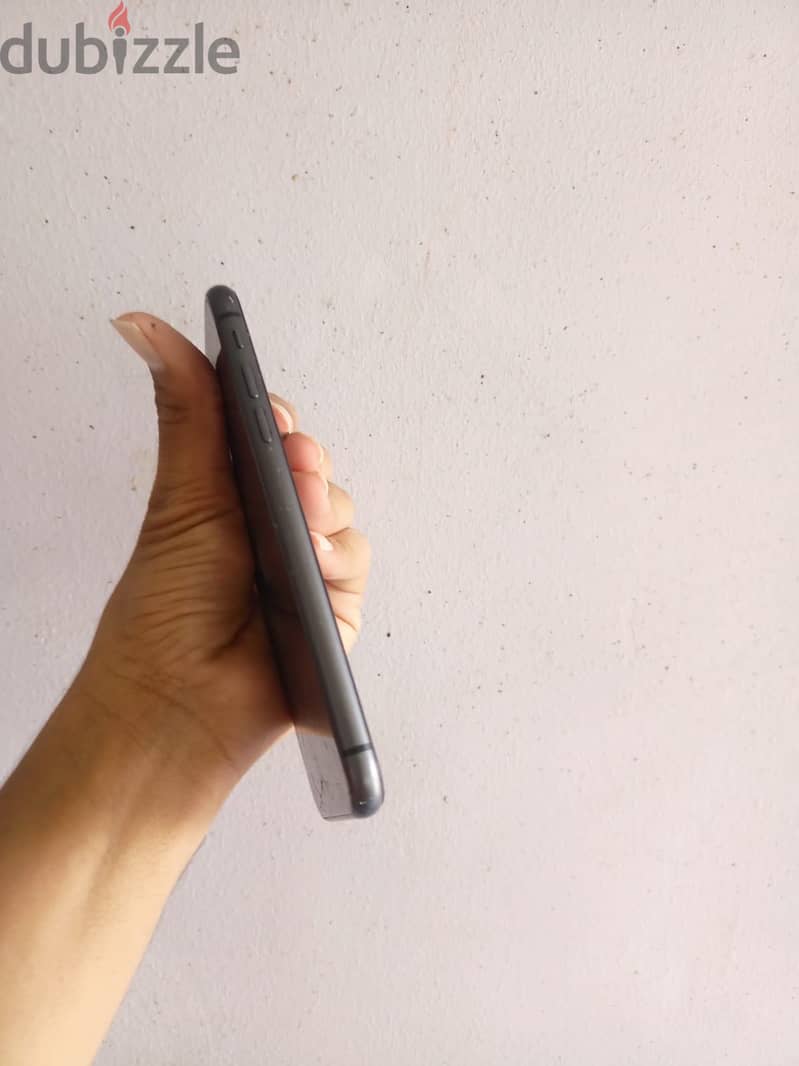 Apple - iPhone 11 3