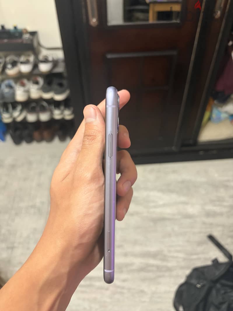 Apple - iPhone 11 4