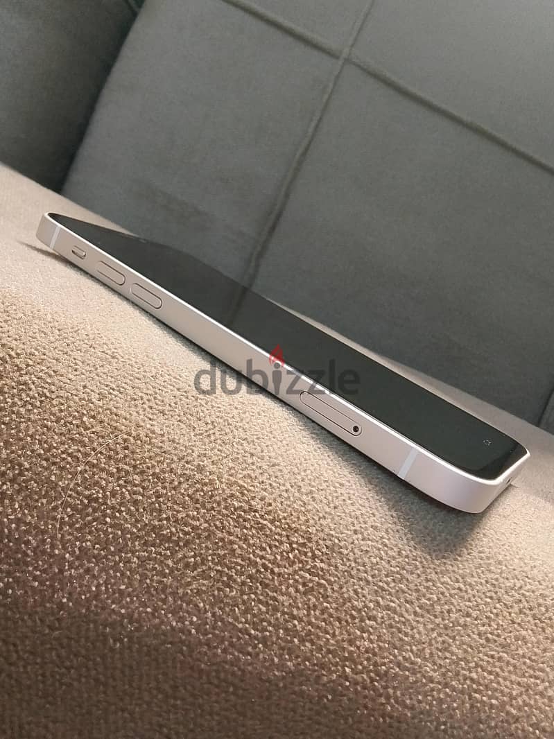 Apple - iPhone 12 9