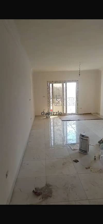 شقة للإيجار في زهراء المعادي الشطر التامن اول سكن