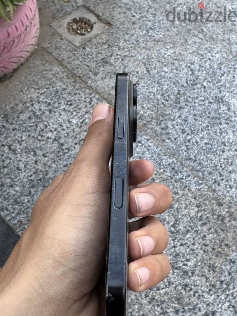 Apple - iPhone 16 Pro 2