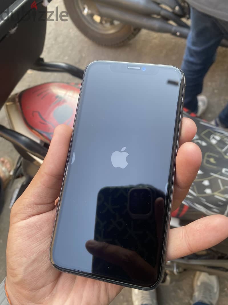 Apple - iPhone 11 3