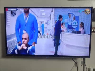 شاشة تورنيدو 43 بدون اي مشاكل او صيانه