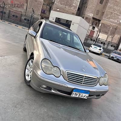 مرسيدس C200/2005