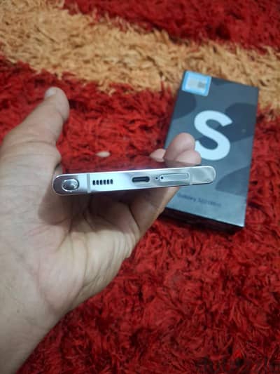samsung s22 ultra 12 ram 256g شريحتين زيرو