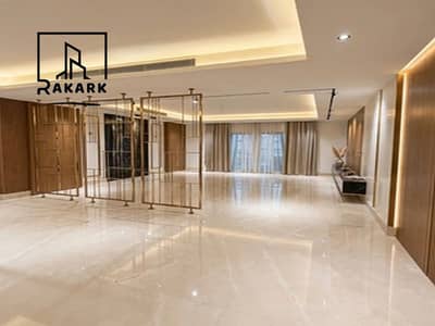 Office headquarters of 340m for rent in Sheraton Airport at the Arab Meeting