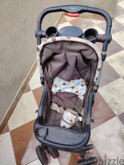 عربة أطفال (Stroller) من ماركة graco