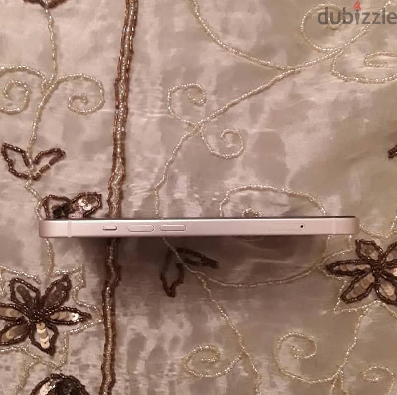 iPhone 13 - Apple 2